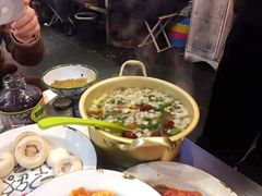 -马路牙子地桌烤肉(工体店)