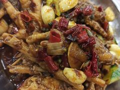 -江城燕子大排档(江汉路步行街店)