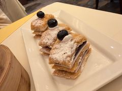 芝士蓝莓拿破仑-利苑酒家(宜安广场店)
