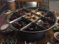 -白乐天毛肚火锅馆(南滨路店)