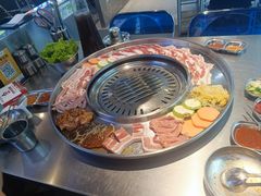 -哈哈碳都·牛肋条无限自助烤肉(台江万达店)