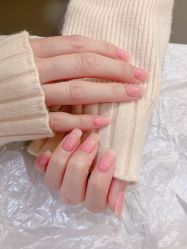 -灰姑娘美甲美睫馆