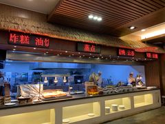 自助取餐区-东方苑自助餐厅(稻香湖景酒店)
