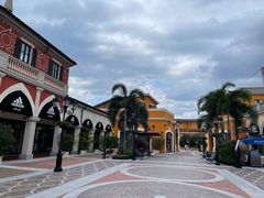 -佛罗伦萨小镇广佛名品奥特莱斯(疏港路店)