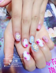 -睫乐园•睫公馆•美睫美甲沙龙
