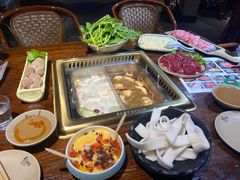 -东巴婆婆云南鱼豆花火锅(大东门店)