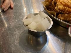 腌萝卜-富乐满韩国正宗炸鸡韩国料理(虹泉路店)