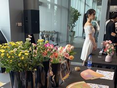 -奔驰上海利星(七宝店)