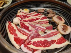 -梨花自助烤肉(西三旗万象汇黑金店)