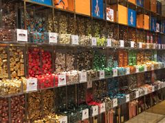 零售区-VENCHI 闻绮(北京国贸商城店)