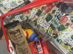 -赵一鸣零食(广州荔湾路店)