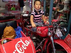 -东方明珠·可口可乐欢乐餐厅