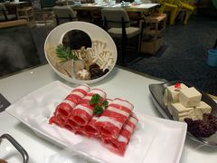 -洪氏嗨捞·猪肚鸡火锅(阳光天地店)
