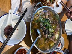 -谢老五跷脚牛肉·非遗传承店