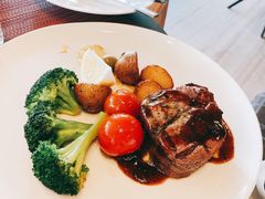 -WOLFGANG PUCK KITCHEN & BAR(迪士尼小镇店)