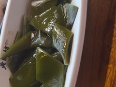 -老牌坊云南鱼豆花火锅(哈西万达店)