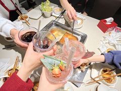 -海底捞火锅鲜切牛肉主题店(长寿路店)