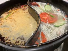 -钢管厂五区小郡肝串串香(蜀都万达店)