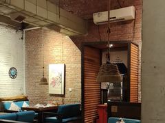 -苹果树下艺术餐厅(宋庄店)