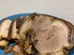 香酱热肘子-傅记酱肉