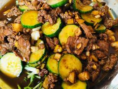 干锅黄牛肉-李东农庄(中南百草园地标店)