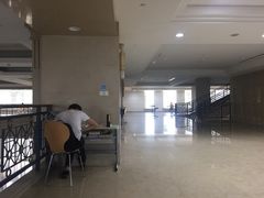 -复旦大学光华楼