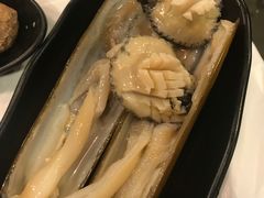 -鲜入围煮花胶鸡海鲜火锅