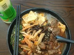 -柳大厨螺蛳粉(人民路总店)