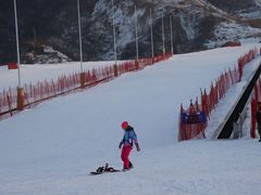 -荣盛康旅野三坡滑雪场
