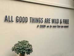 -Chom Cafe and Restaurant