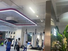 -EFL巴西柔术·综合格斗·泰拳·少儿体能训练(虹桥德必馆)