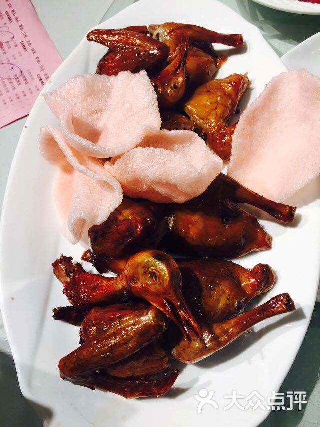 潮福城(湖滨北路店)脆皮乳鸽图片 - 第1张