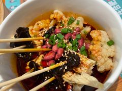 -诚铭记·虾仁汤包·成都小吃(融创店)