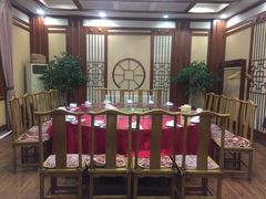 包厢-赵记煎饼卷大葱(东岳店)