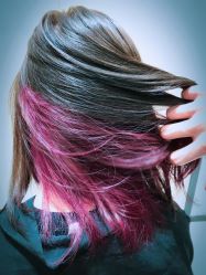 -HAIR CORNER
