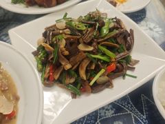 鹿茸菌-瑞丰园庭院餐厅·白族传统家常菜