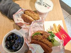 -麦当劳(中二横路店)