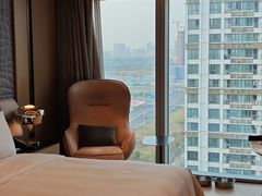 -深圳国际会展中心希尔顿酒店(前海华发冰雪世界店)