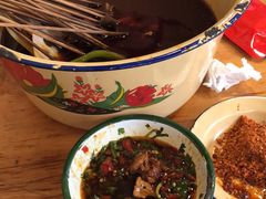 -拈签一笑黄牛肉辣卤串串