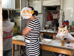 -丁记牛肉手擀板面