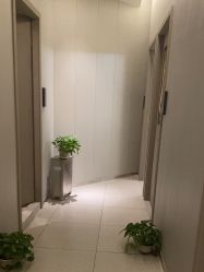 -PE SALON
