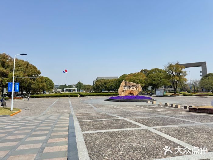 同济大学(嘉定校区)图片