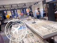 -宏宇眼镜蔡司依视路折扣店(兆佳眼镜城店)