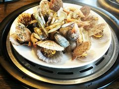 必点菜一筐海鲜-鲜小岛·铜锅涮肉