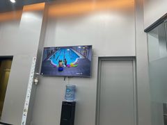 -蓝海豚游泳俱乐部(南京西路店)