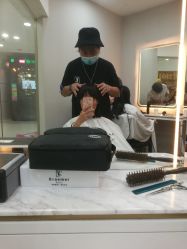 -Kraemer Paris  苏豪路易士·嘉玛发廊
