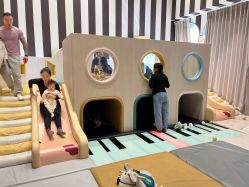 -奈尔宝家庭中心·亲子餐厅(鄞州万达店)