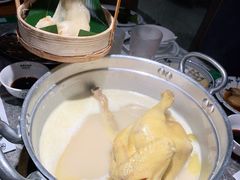 -禄婶鸡煲·打边炉