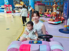 -蓝精灵乐园·世茂精灵之城主题乐园