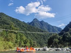 -秦岭峡谷漂流景区